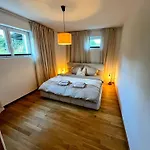 Appartement Gemuetliche, Moderne In Fabrikanten
