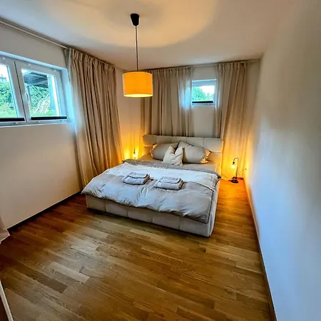Apartment Gemuetliche, Moderne In Fabrikanten