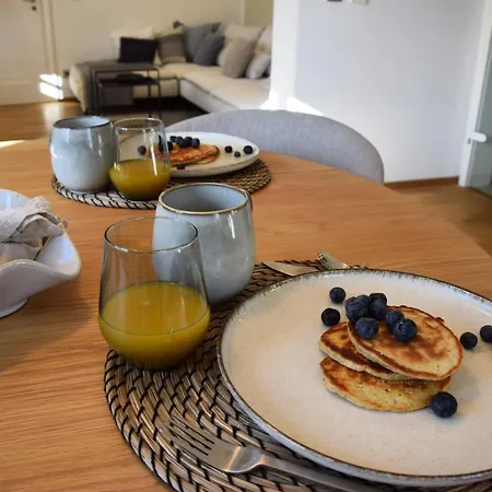 Gemütliche, Moderne In Fabrikanten Apartment