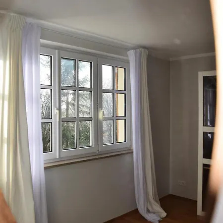 Gemuetliche, Moderne In Fabrikanten Appartement *